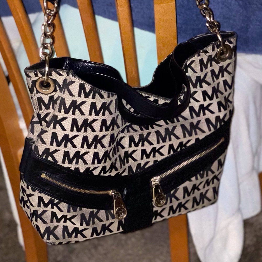Michael Kors Signature ”Chained Jamesport”Black/Tan  jacquard canvas/Leather Bag - Picture 2 of 16